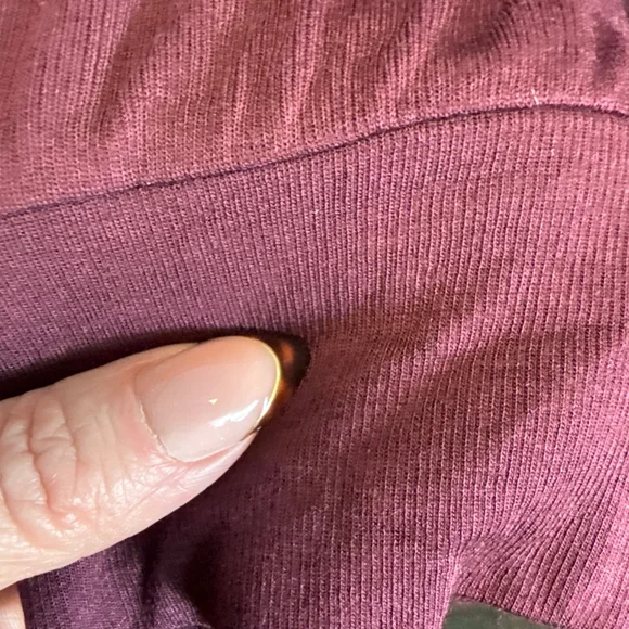 Women's Universal Standard Burgundy Turtleneck Sweater XL - Picture 3 of 8